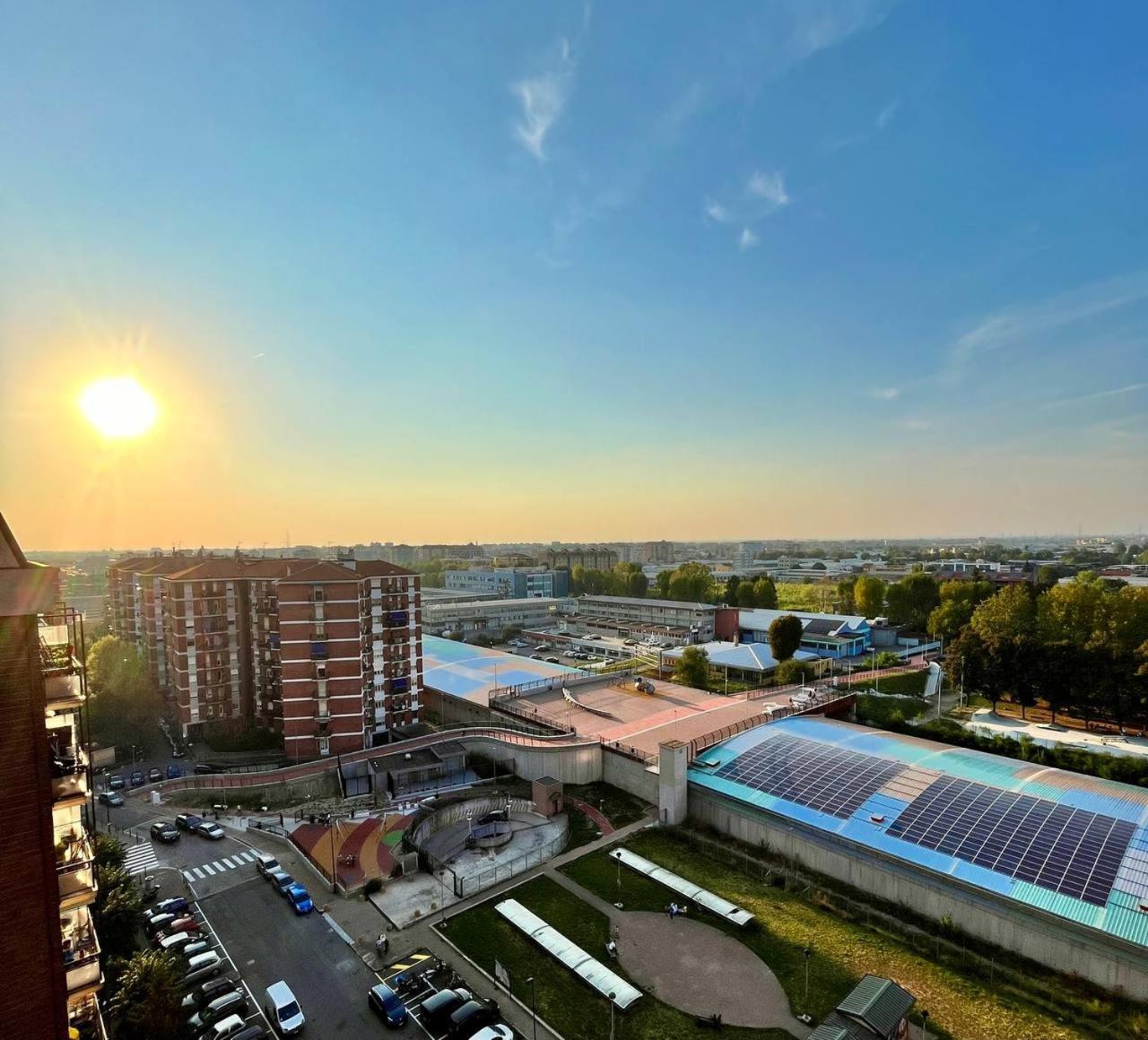 Skyscraper 11 Apartment ชินิเซลโลบาลซาโม ภายนอก รูปภาพ